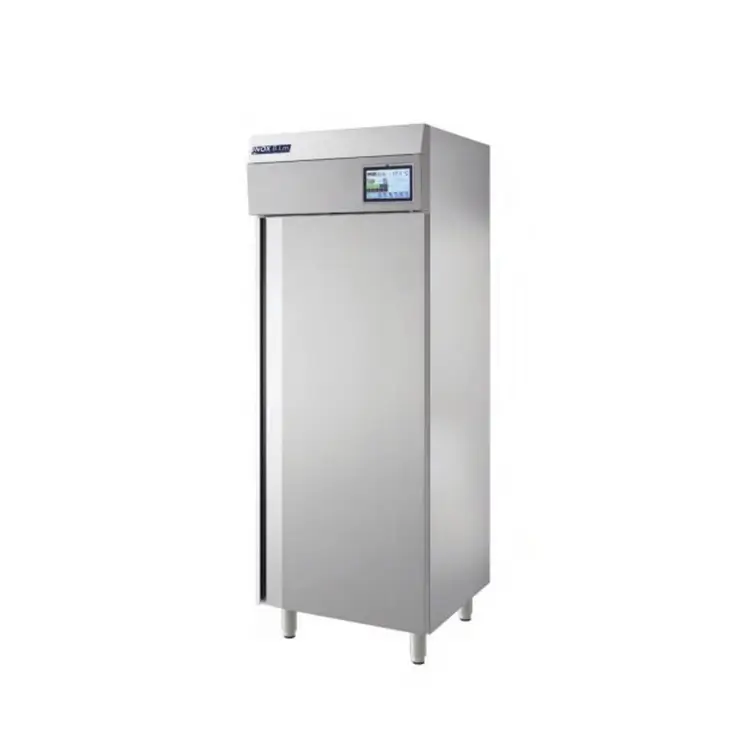 Retarder proofing cabinets with humidity